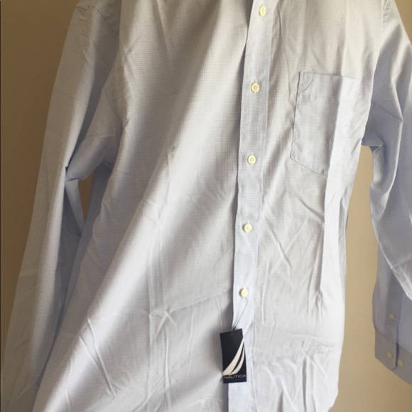 Nautica men’s shirt Button Front Blue/wht NWT - Picture 3 of 5